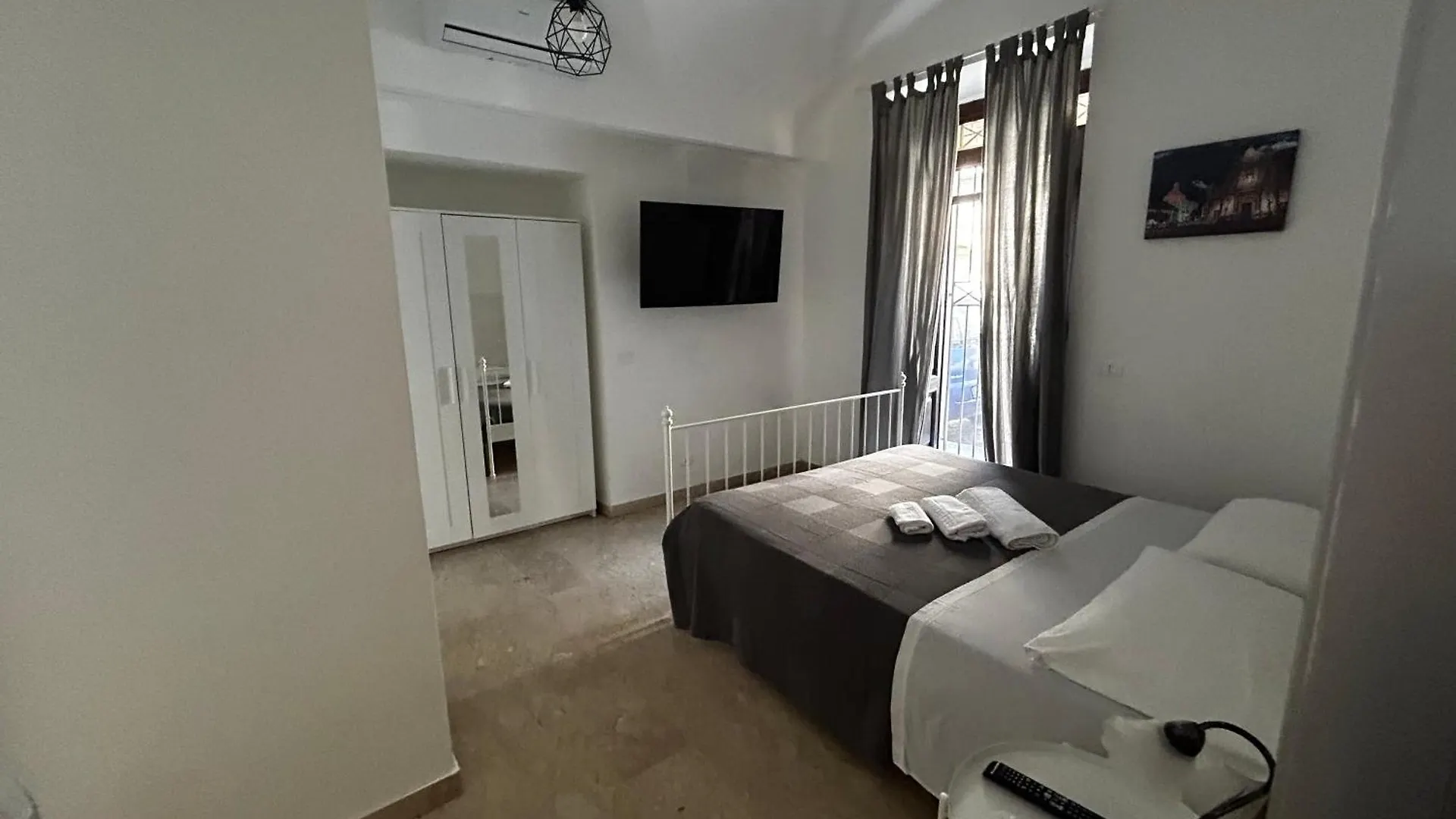 Apartmán G House 100 CTA 0*,  Itálie